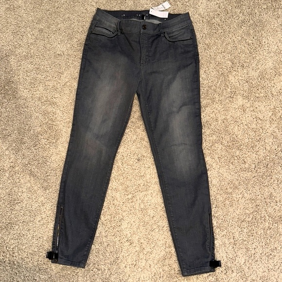 White House Black Market Denim - White House black market black washed jeans